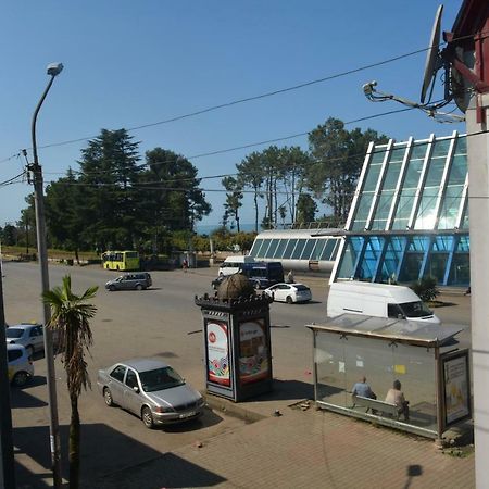 מחינג'אורי Hotel Niks מראה חיצוני תמונה