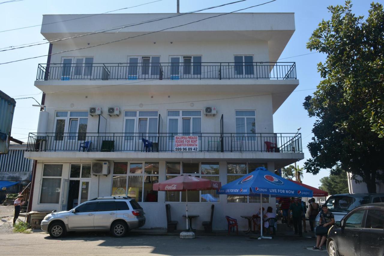 מחינג'אורי Hotel Niks מראה חיצוני תמונה
