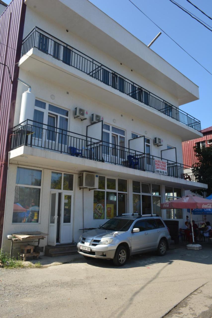 מחינג'אורי Hotel Niks מראה חיצוני תמונה