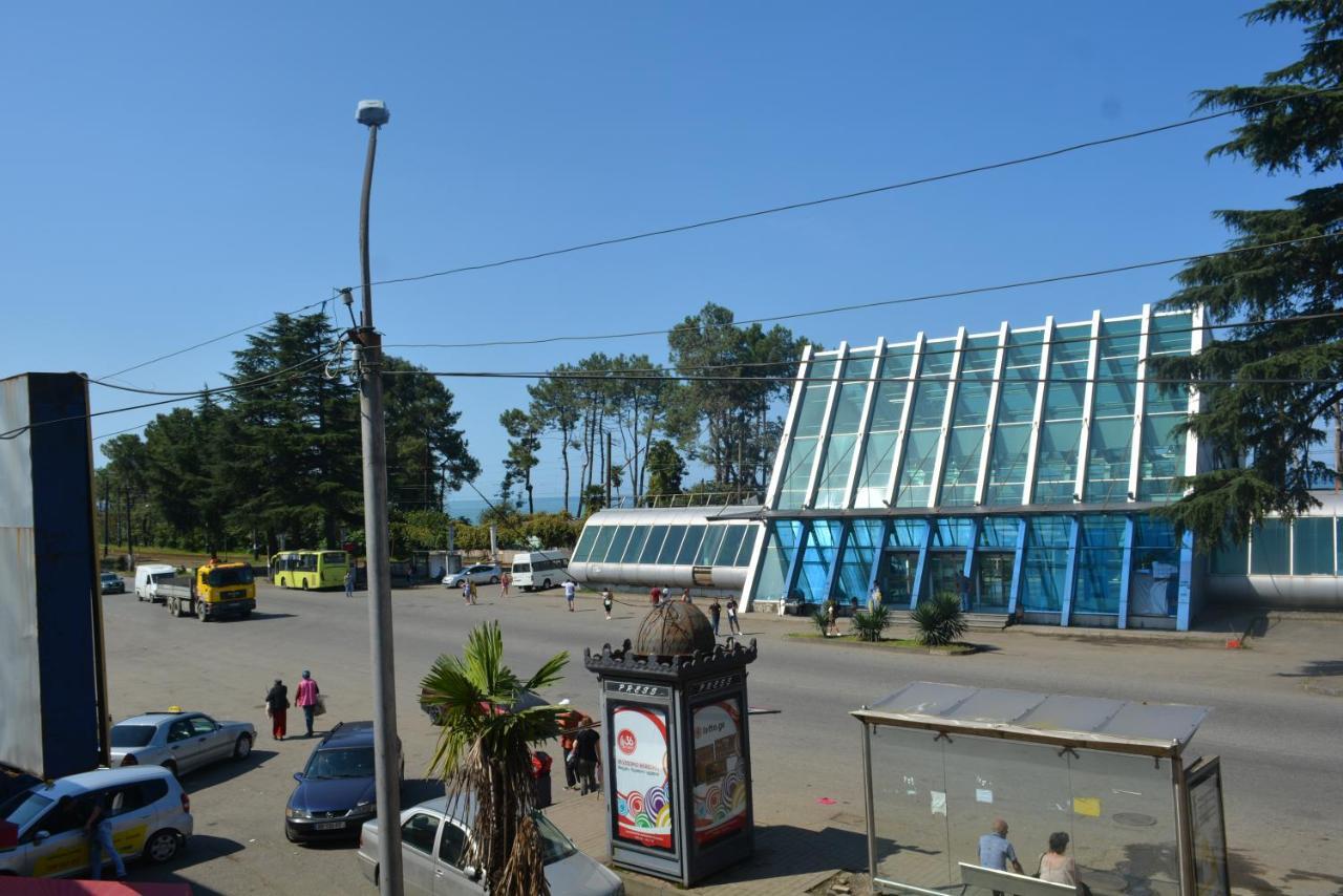 מחינג'אורי Hotel Niks מראה חיצוני תמונה