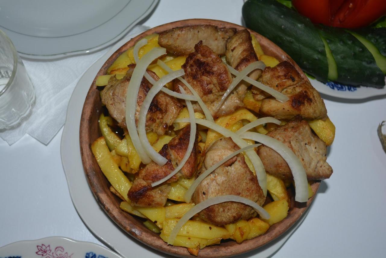 מחינג'אורי Hotel Niks מראה חיצוני תמונה