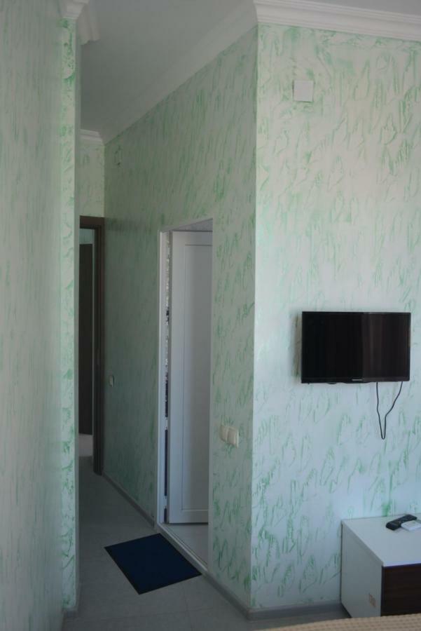 מחינג'אורי Hotel Niks מראה חיצוני תמונה