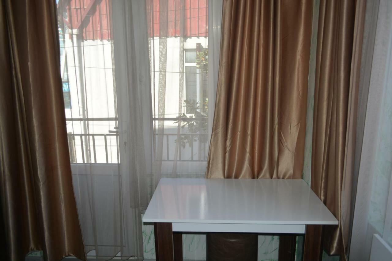 מחינג'אורי Hotel Niks מראה חיצוני תמונה